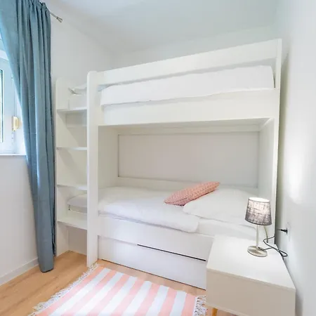 Family Apartamento Zadar